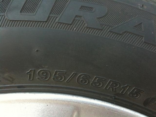 ยางพร้อมแม๊ก TOYOTA 195/65/15 จัดส่งได้ ครับ