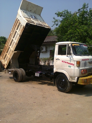 ขาย !! 6 ล้อดัมพ์ KM 505 ทะเบียนครบไม่ขาด เครื่อง6สูบEh100 กะบะ5คิว เดิมๆหมด เฟืองท้าย F หลัง สนใจ 088-2528904 ภาคเหนือ