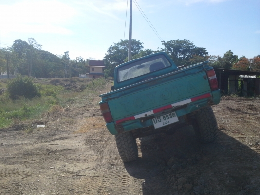 ขาย hero  4&times;4 ยาง 33เบนซิล 1y ทะเบียนเต็ม มีผุในตัวรถ แชสซีดี