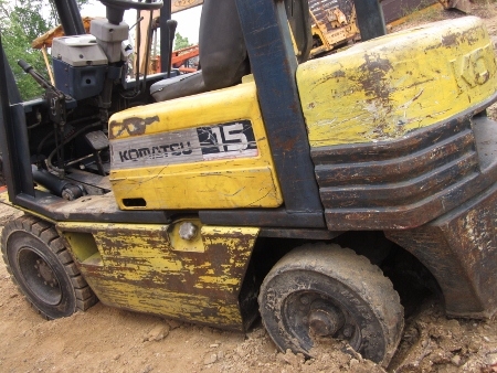 ขาย-รถยก FORKLIFT: KOMATSU-FD15-15 ขนาด 1.5 ตัน เครื่องดีเซล ประหยัด นำเข้าจากญี่ปุ่น สภาพพร้อมใช้
