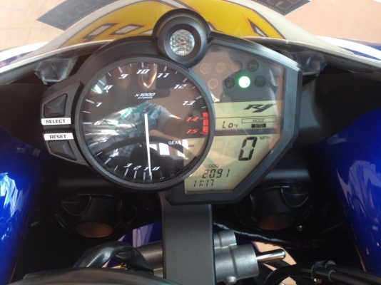 ขาย YAMAHA R1 รถศูนย์แท้