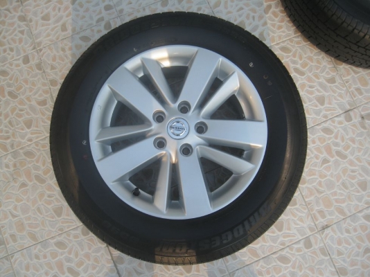 ขายล้อแม็ก nissan teana 16"x6.5" 5 รู 114 et40 +ยางปี 4112 (081-3747940)
