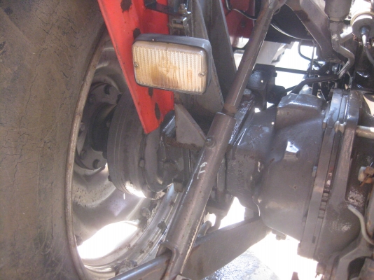 ขายรถไถTRACTOR MASSEY FERGUSON 362 (62แรงม้า)4WD พร้อมใช้งาน