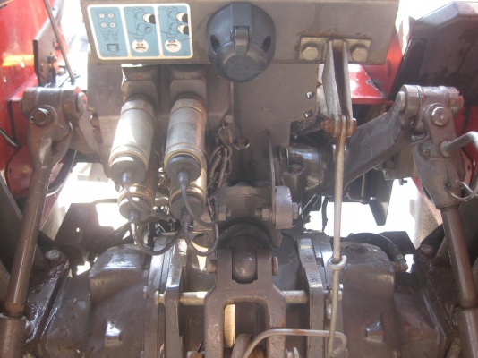 ขายรถไถTRACTOR MASSEY FERGUSON 362 (62แรงม้า)4WD พร้อมใช้งาน