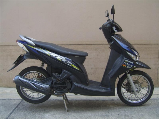 ขายHonda Click 115cc.   จดทะเบียน 51  พรบ.หมด มี.ค.56
