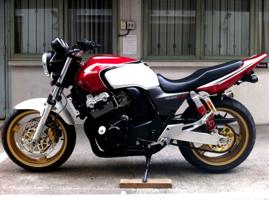 ขาย CB400 SF V-TEC3 ปี2004 อินวอยแท้ สภาพสวยๆ ราคาต่อรองได้ครับ