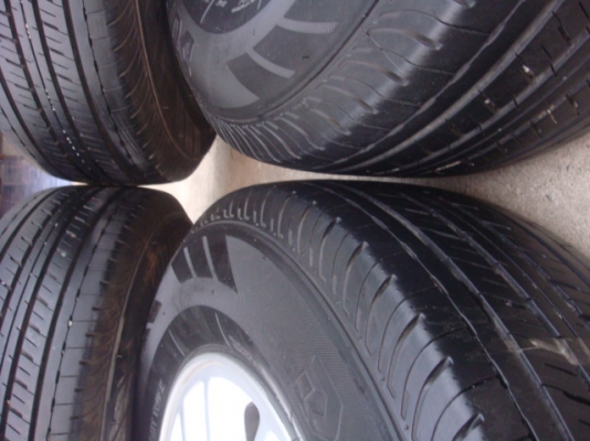 แม็ก D-MAX 6 รู ขอบ 16 ใหม่ๆคับ สภาพป้ายแดง