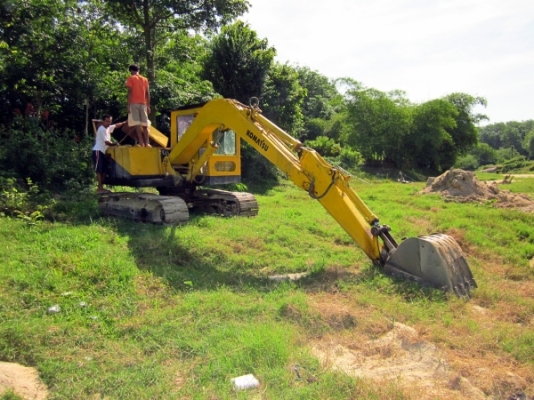 ฝากขาย KOMUTSU PC 60-3 ด่วน รถใช้งานทุกวัน ฝากขาย KOMUTSU PC 60-3 ด่วน รถใช้งานทุกวัน