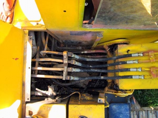 ฝากขาย KOMUTSU PC 60-3 ด่วน รถใช้งานทุกวัน ฝากขาย KOMUTSU PC 60-3 ด่วน รถใช้งานทุกวัน