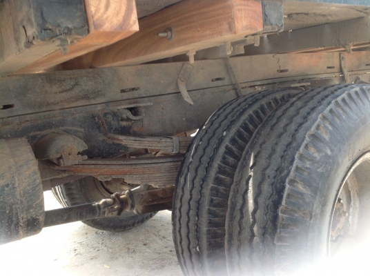 ออกเดินทางแล้วครับ ไปจังหวัด สงขลา ISUZU. TL-100. แรง ฝาขาว ช่วงยาว 4.30 ม.พร้อมใช้งาน