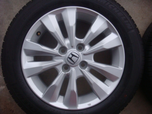ขายล้อแม็ก CITY 2012 ตัว (V) รองท็อป ขอบ 15 สภาพ ป้ายแดง