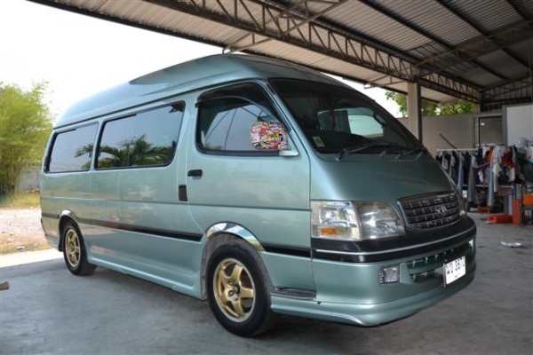 ขายรถตู้ TOYOTA hiace ปี2003