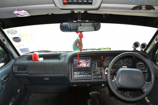 ขายรถตู้ TOYOTA hiace ปี2003