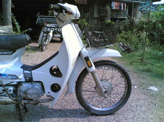 ขายคุรุ(ขาว) เล่มทะเบียนพร้อมชุดโอนเครื่องดีพอใช่อะไล่เดิม รถปี 32ขาย 11000 บาท