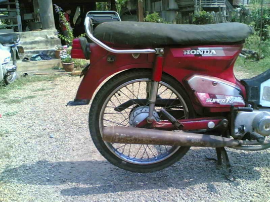 ขาย C700ซุปเปอร์ เล่มทะเบียนอย่างเดียวเครื่องดีอะไหล่เดิม รถปี 32 ขาย 7500 บาท