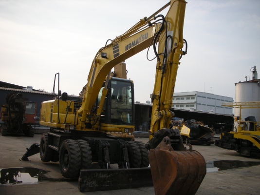 รถขุดล้อยางPW150 รถขุดล้อยางPW150