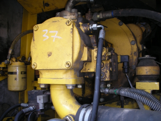 รถขุดล้อยางPW150 รถขุดล้อยางPW150