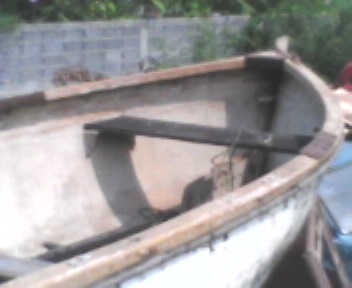 เรือ ทรง ทรอย ติดต่อคุณ เล็ก 087-819-2574