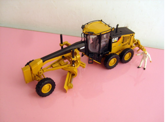 Model Caterpillar 140M Motor Grader Scale 1:50 เหมาะสำหรับเป็นของสะสม หรือสมนาคุณลูกค้ามากครับ Model Caterpillar 140M Motor Grader Scale 1:50 เหมาะสำหรับเป็นของสะสม หรือสมนาคุณลูกค้ามากครับ