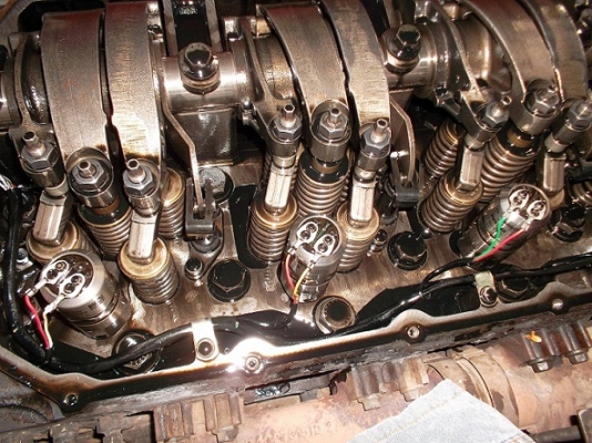 รับซ่อมเครื่องยนต์ของเครื่องจักรกลการเกษตร