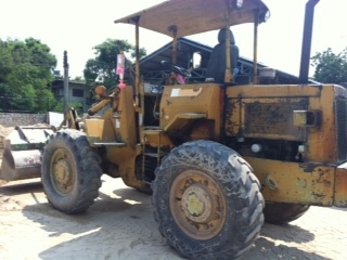 ขาย รถตักCAT 910 SN/6180 สภาพดี พร้อมใช้งาน สนใจติดต่อ คุณรัตนศักดิ์ โทร.081-7621704