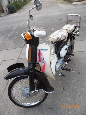 C50.ถังแยก.สีดำด้านๆมุข เครื่องดรีม+โครงเดิมๆ 50+ลายสก็อต2ตอน+ล้อซี่ถี่+ธง+ ป้ายโค้ง+ท.บ+ภาษีปี56+พรบ.+พร้อมโอน.ราคา.26,000 บาท(รถใช้งานเลย) 0814127470