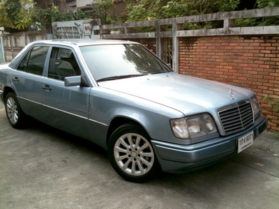 Benz 300E รุ่นท็อปสุด เบาะไฟฟ้า สภาพเรียบร้อย โทรสอบถามรายละเอียดได้ครับTel.085-150-9040. Benz 300E รุ่นท็อปสุด เบาะไฟฟ้า สภาพเรียบร้อย โทรสอบถามรายละเอียดได้ครับTel.085-150-9040.