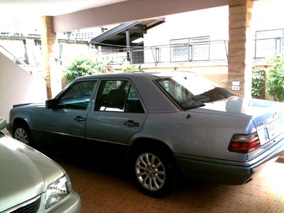 Benz 300E รุ่นท็อปสุด เบาะไฟฟ้า สภาพเรียบร้อย โทรสอบถามรายละเอียดได้ครับTel.085-150-9040. Benz 300E รุ่นท็อปสุด เบาะไฟฟ้า สภาพเรียบร้อย โทรสอบถามรายละเอียดได้ครับTel.085-150-9040.