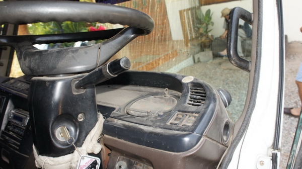 รถหกล้อเดคก้า195 รถหกล้อเดคก้า195