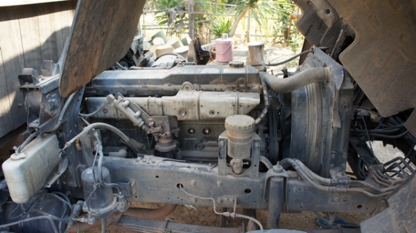 รถหกล้อเดคก้า195