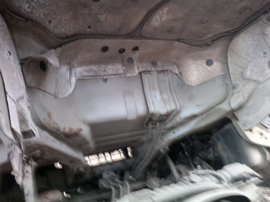 รถอิซูซุ 6 ล้อ รั่ว NKR 110 แรงม้า / 4 ล้อ NKR 88 แรงม้า  ( มีขาย 2 คัน )  สนใจติดต่อ 081 - 6079515