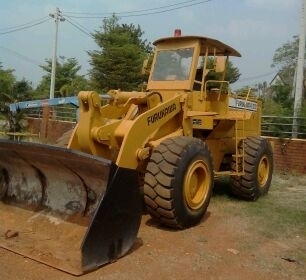 รถตักล้อยาง FURUKAWA FL270 เก่านอก