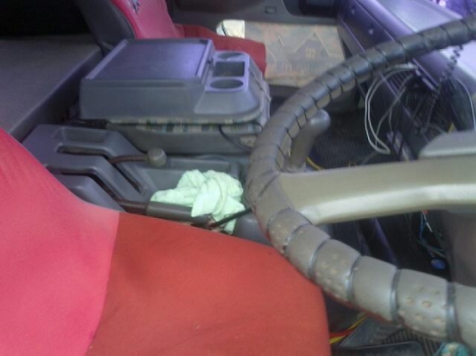 รถฮีโน่ 10 ล้อดั๊ม FM3M  240 แรงม้า ปี 38  สนใจติดต่อ 081 - 6079515