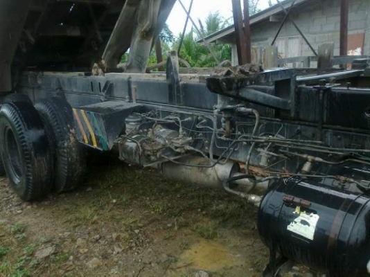 รถฮีโน่ 10 ล้อดั๊ม FM3M  240 แรงม้า ปี 38  สนใจติดต่อ 081 - 6079515