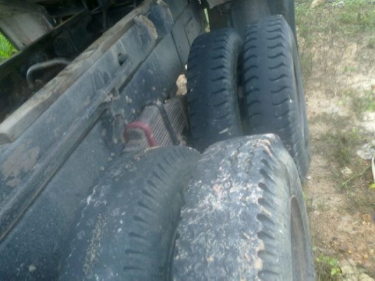 รถฮีโน่ 10 ล้อดั๊ม FM3M  240 แรงม้า ปี 38  สนใจติดต่อ 081 - 6079515