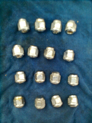 ปรับราคาใหม่ขายยางพร้อมแม็ก HONDA CITY 4 รู ขอบ15 ยางบริสโตร์ 175/65R15 ยางปี 5009 สวยๆ 1ชุด พร้อมน๊อต 16 ตัว