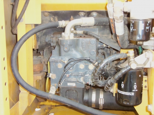 ขายรถแบ็คโคร PC 130-7 ขายรถแบ็คโคร PC 130-7