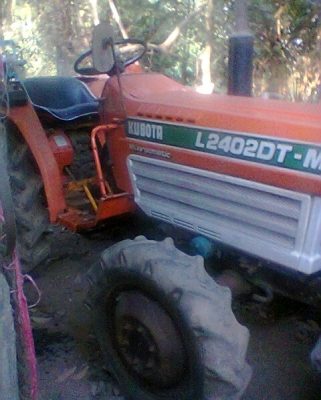 ขายรถไถคูโบต้า 24 แรง L-2402 DT-M 4WD เครื่องแน่นอุปกรณ์ ผาน5 จอบหมุน