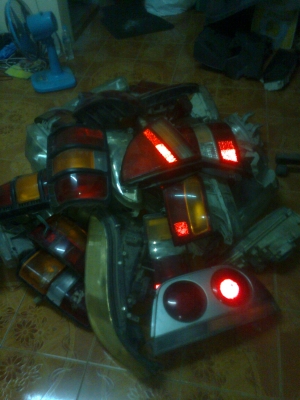 ขายไฟหน้าไฟท้ายเป็นของแท้นอกเหมากองกันไปเลย