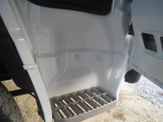 ขาย ISUZU  ELF 4WD คานแข็ง