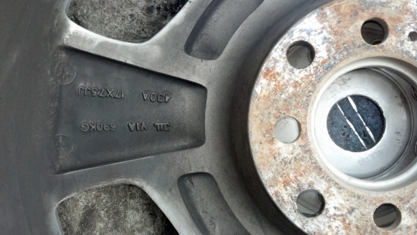 แม็ก 17 วีไอพี หน้าตื้นหลังลึก 4 รู 100กับ 114 แม็ก 17 วีไอพี หน้าตื้นหลังลึก 4 รู 100กับ 114