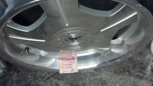 แม็ก 17 วีไอพี หน้าตื้นหลังลึก 4 รู 100กับ 114 แม็ก 17 วีไอพี หน้าตื้นหลังลึก 4 รู 100กับ 114