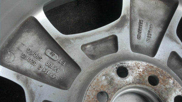 แม็ก 17 วีไอพี หน้าตื้นหลังลึก 4 รู 100กับ 114 แม็ก 17 วีไอพี หน้าตื้นหลังลึก 4 รู 100กับ 114