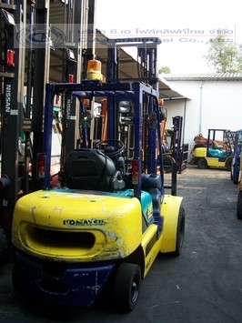 ขาย รถโฟล์คลิฟท์ KOMATSU รุ่น FD25T-14