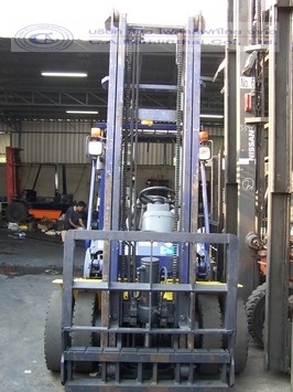 ขาย รถโฟล์คลิฟท์ KOMATSU รุ่น FD25T-14