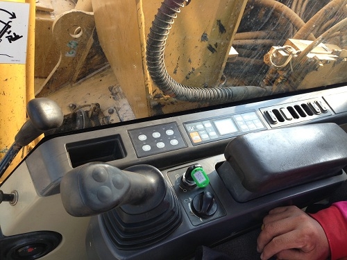 ขายรถแบคโฮ CAT 312 C รถนอกนำเข้าสภาพสวย มี VDO ครับ ทำงาน 5000 กว่าชั่วโมง เอกสารพร้อม สนใจติดต่อ 081-2990958