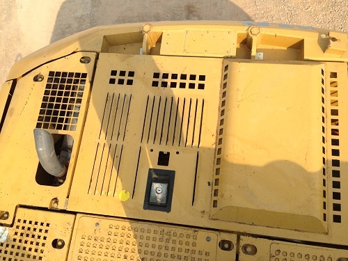 ขายรถแบคโฮ CAT 312 C รถนอกนำเข้าสภาพสวย มี VDO ครับ ทำงาน 5000 กว่าชั่วโมง เอกสารพร้อม สนใจติดต่อ 081-2990958