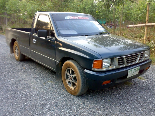 อีซูซุ หัวเดี่ยว ปี 90 สภาพสวยครับ