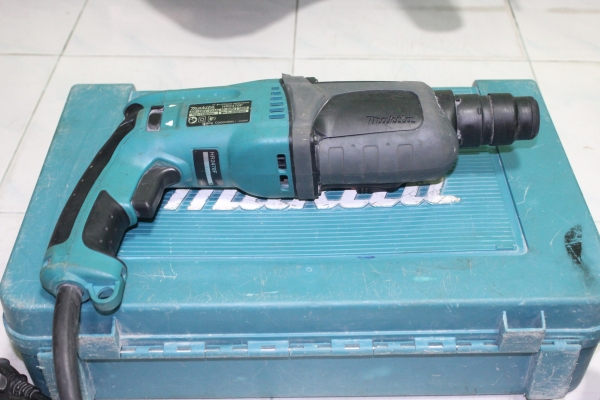สว่านเจาะกระแทกระบบโรตารี่ Makita HR 2470 F สภาพดีพร้อมใช้ครับ สว่านเจาะกระแทกระบบโรตารี่ Makita HR 2470 F สภาพดีพร้อมใช้ครับ