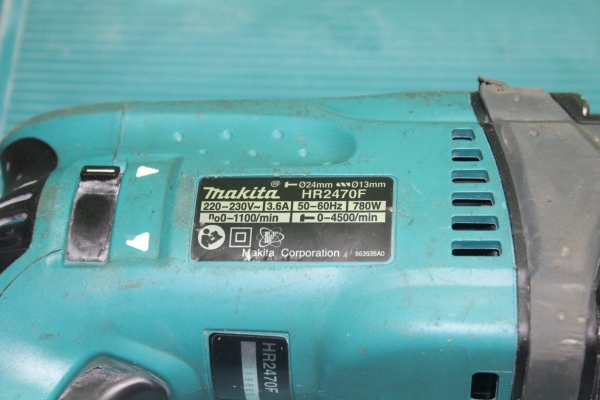 สว่านเจาะกระแทกระบบโรตารี่ Makita HR 2470 F สภาพดีพร้อมใช้ครับ สว่านเจาะกระแทกระบบโรตารี่ Makita HR 2470 F สภาพดีพร้อมใช้ครับ